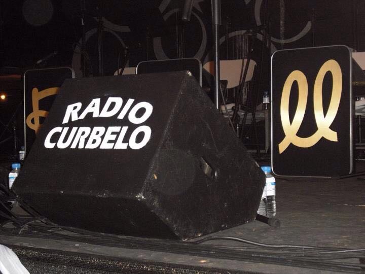 Montaje de sonido e iluminación de Radio Curbelo