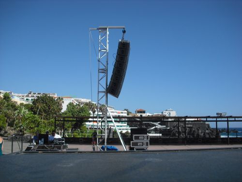 Montaje de sonido e iluminación de Radio Curbelo