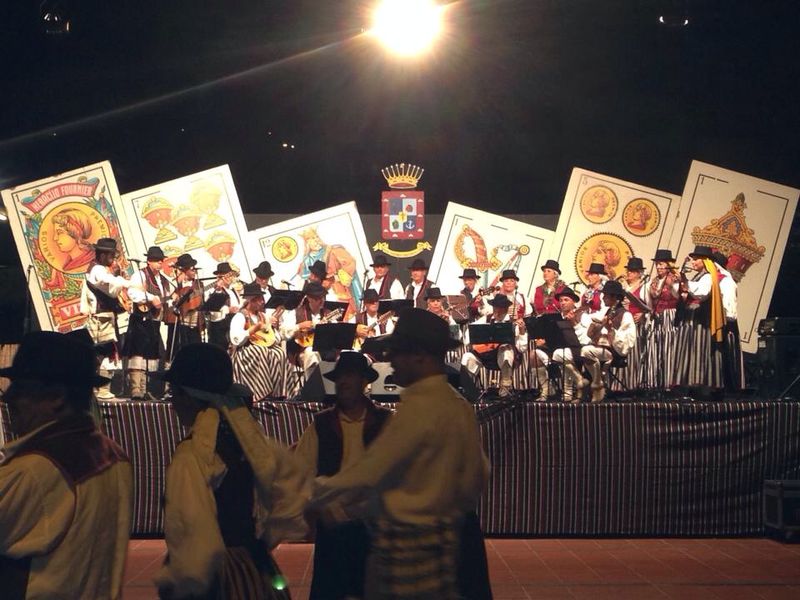 Montaje de sonido e iluminación de Radio Curbelo