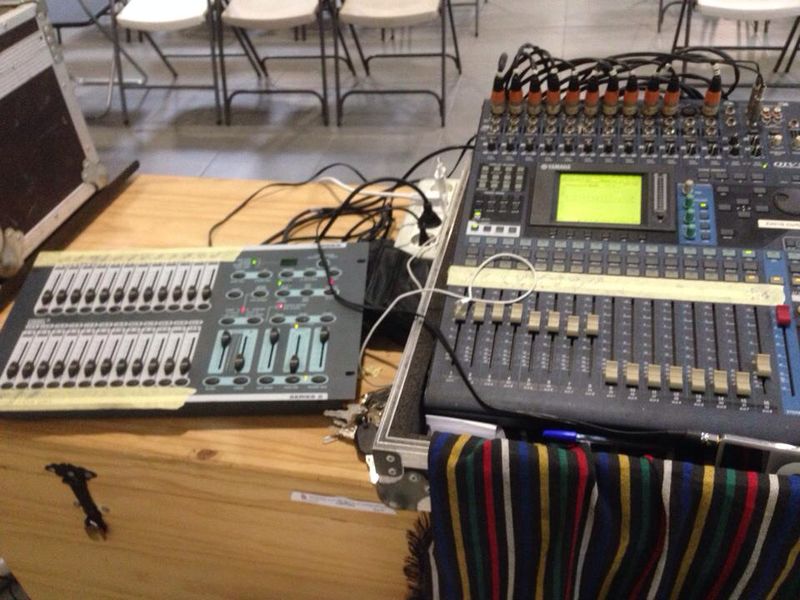 Montaje de sonido e iluminación de Radio Curbelo