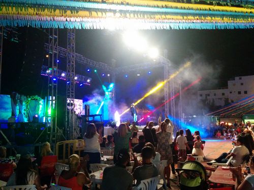 Montaje de sonido e iluminación de Radio Curbelo